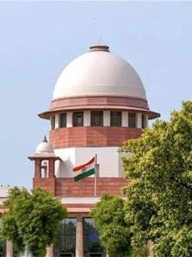 सुप्रीम कोर्ट ने उच्च शिक्षण संस्थानों में समानता को बढ़ावा देने के लिए बनाए गए UGC के नए नियमों (Promotion of Equity in Higher Education Institutions Regulations, 2026) पर फिलहाल ब्रेक लगा दिया है।